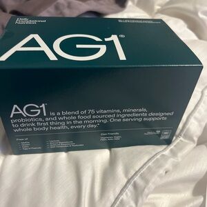 AG1 Athletic Greens 30x 12 Gram Individual Packets - Brand New!